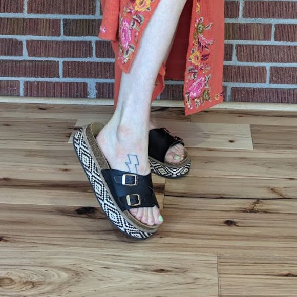 🎉LAST CHANCE🎉 FREE PEOPLE Caravelle Cork Footbed Sandals / Black - Picture 3 of 14